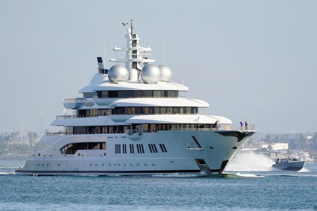 Superyacht Russia 60036