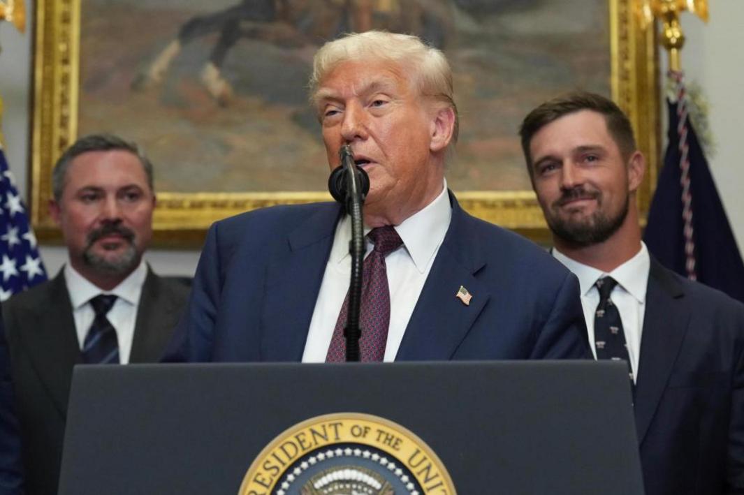 Tổng thống Trump yêu cầu sa thải quan chức phụ trách dữ liệu việc làm sau báo cáo yếu kém
