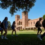 Chính quyền Tổng thống Trump đình chỉ hàng loạt tài trợ cho UCLA