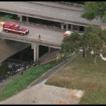 Xe gặp tai nạn ở Houston, rơi xuống vịnh, một người thiệt mạng