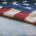 Tổng Thống Trump ra lệnh truy tố những người đốt cờ Mỹ