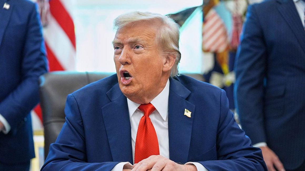 donald trump oval office speaking 1