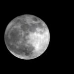 Trăng tròn tháng Tám “Sturgeon Moon” sắp xuất hiện