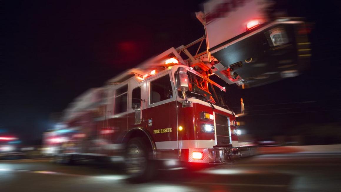 generic fire firetruck 15