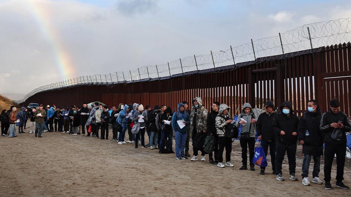 migrants border