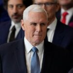 Pence kêu gọi Trump cứng rắn hơn với Putin, đề nghị trừng phạt bổ sung