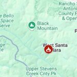 Cháy rừng tại Santa Cruz Mountains, một con đường bị đóng