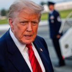 Trump điều hai tàu ngầm hạt nhân đối phó Nga