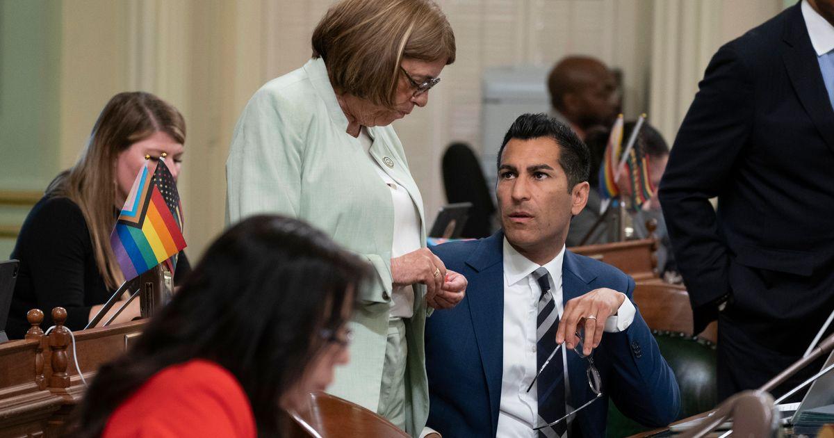 urnpublicidap.org1e8f9ed8fdf52bbc687c782371a56597California Legislature 09153