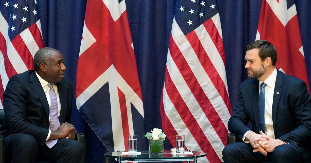 urnpublicidap.orged1e3e08adcf449e720f701b29862641Britain Vance Visit 55046