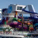 water slides icon of the seas